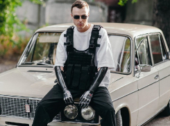 Современный город с низким уровнем жизни высмеял киборг из Воронежа