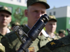 Ждёт ли воронежцев увеличение срока службы по призыву, рассказали в Госдуме
