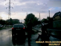 В Воронеже полицейские поймали мужчин, избивших прохожего на улице Матросова