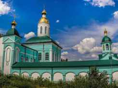 В Воронеж привезли мощи святого великомученика Георгия Победоносца