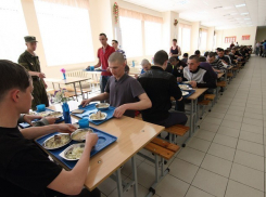В Воронеже будут откармливать 75 призывников с дефицитом веса