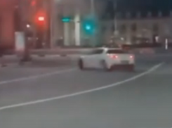 Завораживающий дрифт Mazda RX-8 сняли на кольце в Воронеже 