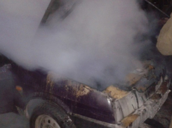 В Воронеже на Лизюкова сгорела «восьмерка»