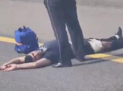 Появилось видео с места стрельбы по полицейским на воронежской трассе 