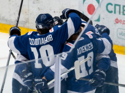 После назначения тренером Вячеслава Уваева воронежский «Буран» одержал первую победу