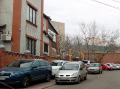 Парковочные войны: как студенты мажоры изматывают жителей в центре Воронежа