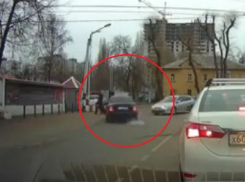 Фантастический уход от пешехода и встречного автомобиля сняли в Воронеже