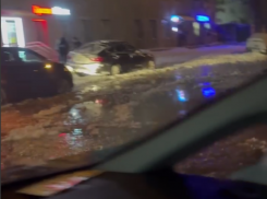 «Можно проехать на танке и в противогазе»: канализационные реки расплескались по Воронежу