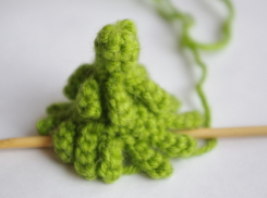 Воронежцы смогут купить вязаную ёлку на благотворительной ярмарке 