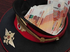 Высокопоставленный воронежский полицейский попался на крупной взятке