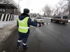 В Воронежской области нетрезвый водитель пытался дать взятку сотруднику ДПС