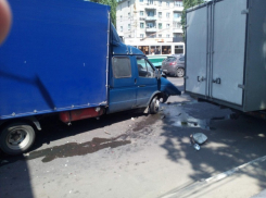 В Воронеже «десятка» спровоцировала ДТП с двумя «Газелями» и «Пазиком» (ФОТО)