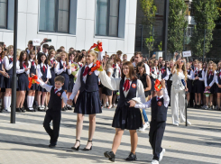 Сенатор РФ Сергей Лукин принял участие в открытии новой школы в Воронеже