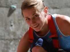 Спортсменка из Воронежа Алина Гайдамакина выиграла этап Кубка Мира по скалолазанию