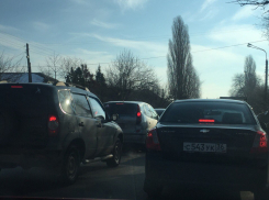 Дорога из Северного в центр Воронежа превратилась в ад из-за пробок 