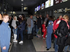 Почти 400 человек прилетели из Египта в Воронеж