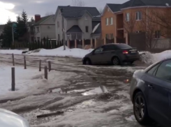 Массовый автопровал показали на воронежской дороге, на которую жаловались Путину