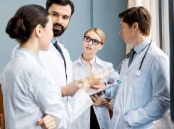 Врача, которому не нужно никого лечить, ищут в ростовскую больницу