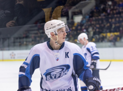 Воронежские хоккеисты потерпели разгром в гостях у ангарского «Ермака»