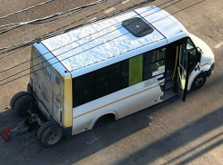 Бесколесную маршрутку обнаружили на дороге в Воронеже
