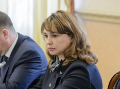 100 стаканов сверху: аграрный банкир Абричкина удивила воронежцев молочной статистикой