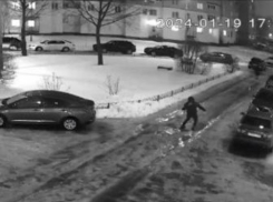 «Сломал ногу на ровном месте», – плохую работу УК наглядно показали жители Воронежа