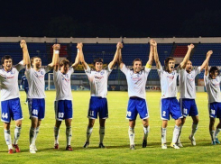 Воронежский «Факел» в меньшинстве одержал победу над «Волгарем»