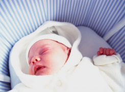 Полицейские помогли женщине с грудным ребенком, оставшимся без средств к существованию