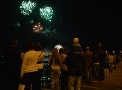 Салют на 70-летие Победы длился почти 15 минут в Воронеже