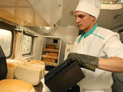 Воронежские военные получили передвижной хлебозавод