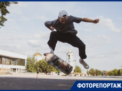 Юные и беззаботные: как молодые воронежцы отдыхают в последний летний месяц 