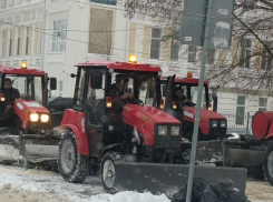 Получают задание по телефону: сообщение о «простаивающей» технике прокомментировали воронежские чиновники 