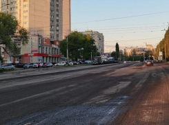 Коварные мелкие камушки долетели до мэра Воронежа