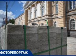 Как выглядит старинный Дом губернатора, который начали разрушать рабочие в Воронеже