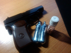 В Воронеже двое неизвестных устроили стрельбу при ограблении 