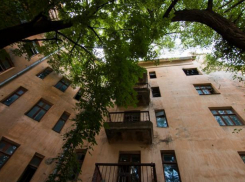 В Воронеже аварийный дом напротив Облправительства выставили на торги за 238 млн рублей