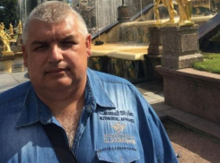 Экс-глава воронежских кладбищ Андрей Хаустов отделался штрафом по делу о незаконном захоронении