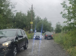 В пробочный «дублер» М-4 «Дон» превратили дачную дорогу под Воронежем