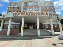 Транспортную беду у поликлиники прокомментировали воронежские чиновники