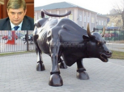 Александр Гусев три дня думал о демонтаже скульптуры быка на Карла Маркса в Воронеже
