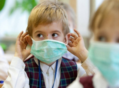 В Воронеже в 4 учебных заведениях обнаружили детей с симптомами менингита