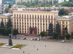 В правительство области накануне выборов  перестали беспрепятственно пускать депутатов