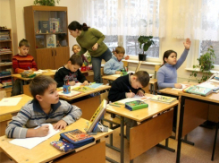 В Воронежских школах и детских садах не хватает мест