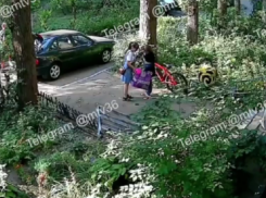 Куски крыши рухнули прямо на голову девушки в Воронеже