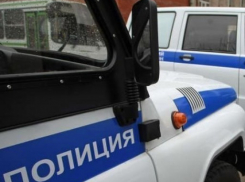 В Воронежской области мужчина с ножом напал на диспетчера такси
