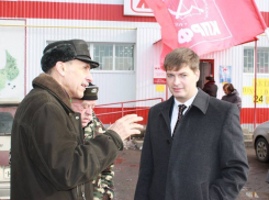 Владимир Калинин подверг сомнению отчет Алексея Гордеева о достижениях в Воронежской области