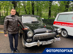 Как у Гагарина: шикарные ретро-автомобили показали на выставке 9 мая в Воронеже