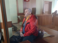 Экс-ректору ВГАУ, обвиняемому в присвоении премии подчиненных, не разрешили гулять