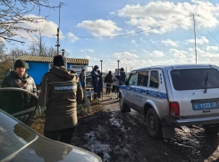 Потасовкой с полицией закончился инспекционный визит на свалку в Воронежской области