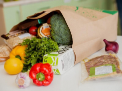 Безопасный Новый год: как накрыть праздничный стол, не выходя из дома в Воронеже